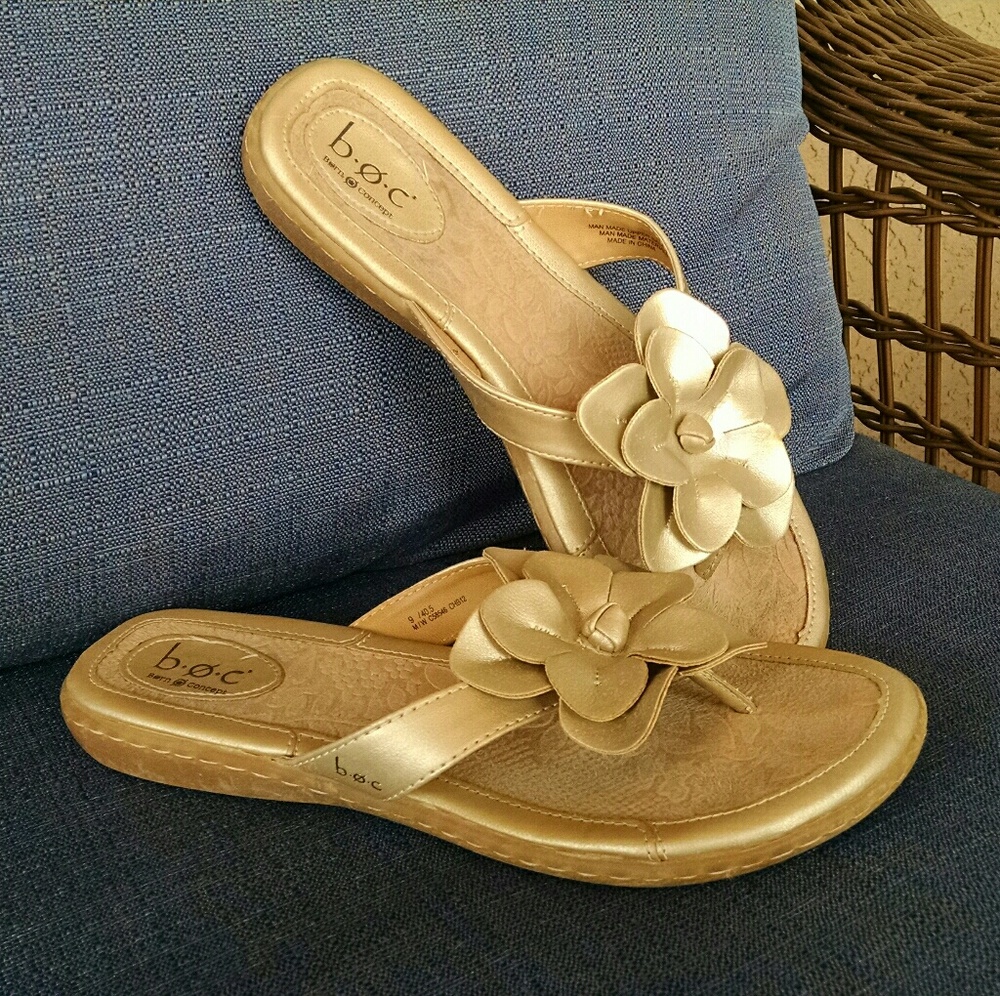 Born Concept/b.o.c. Gold Sandals, Sz 9